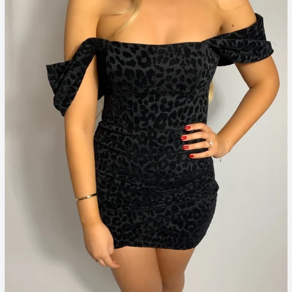NWT Indah Body Leopard Print women’s black Grey Party Dress Size 2